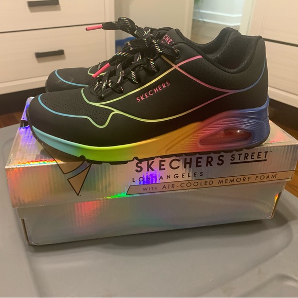 Skechers Los Angeles tennis shoes size 9 - Picture 9 of 9